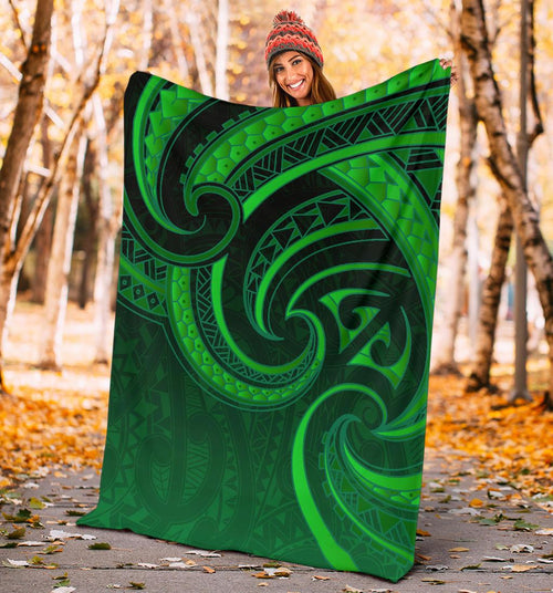 new-zealand-maori-mangopare-premium-blanket-polynesian-green