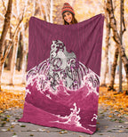 maori-manaia-the-blue-sea-premium-blanket-pink