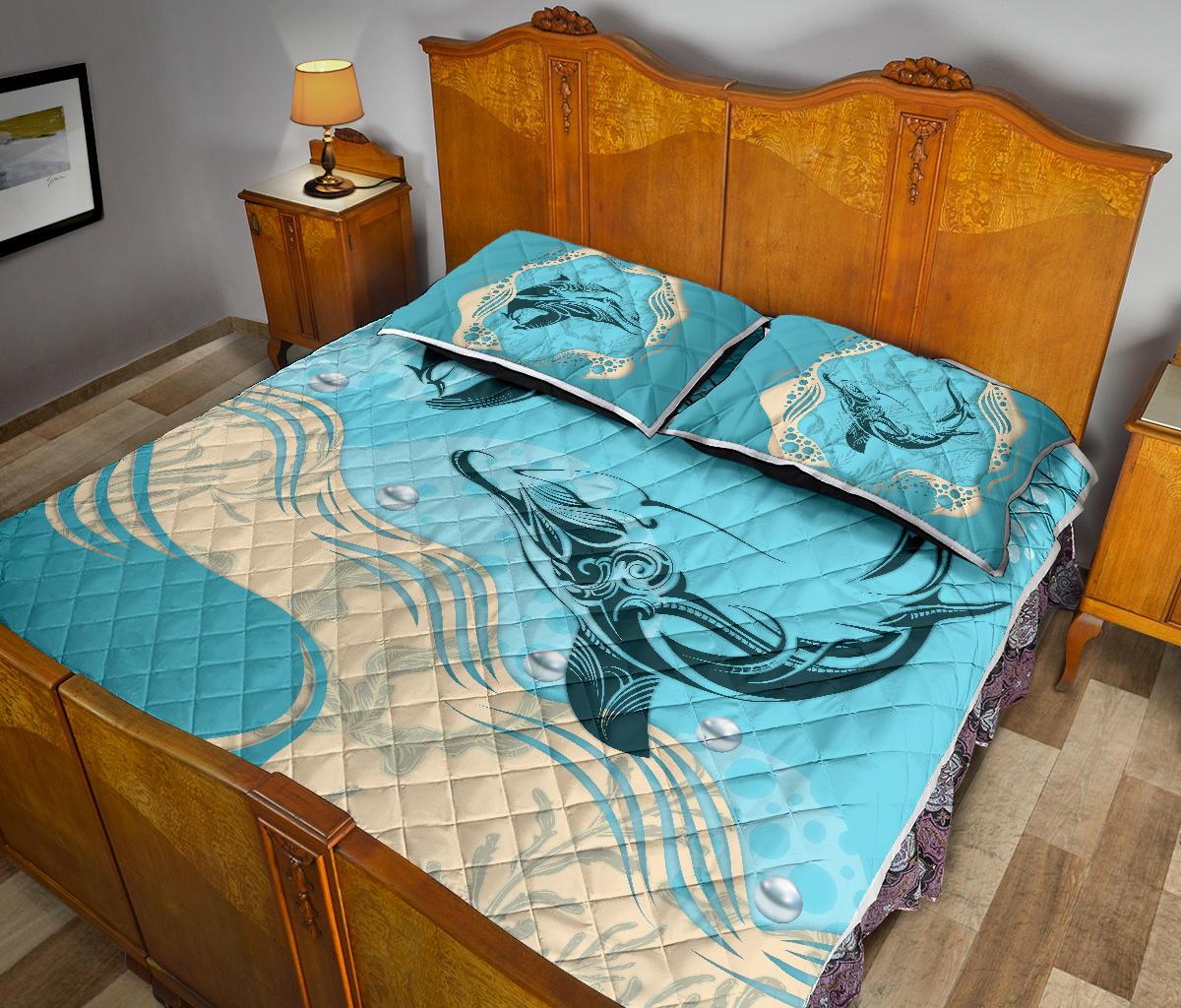 dolphin-pearl-quilt-bed-set