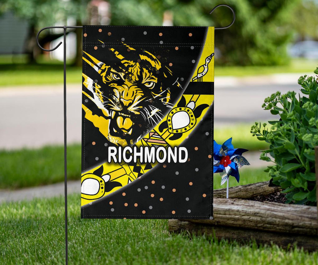 richmond-flag-tigers-dotted