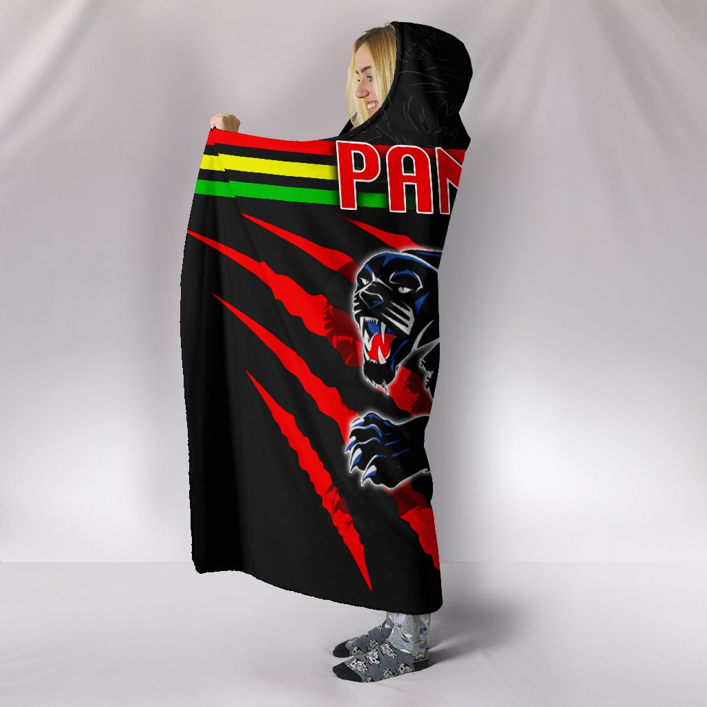 panthers-hooded-blanket-claws