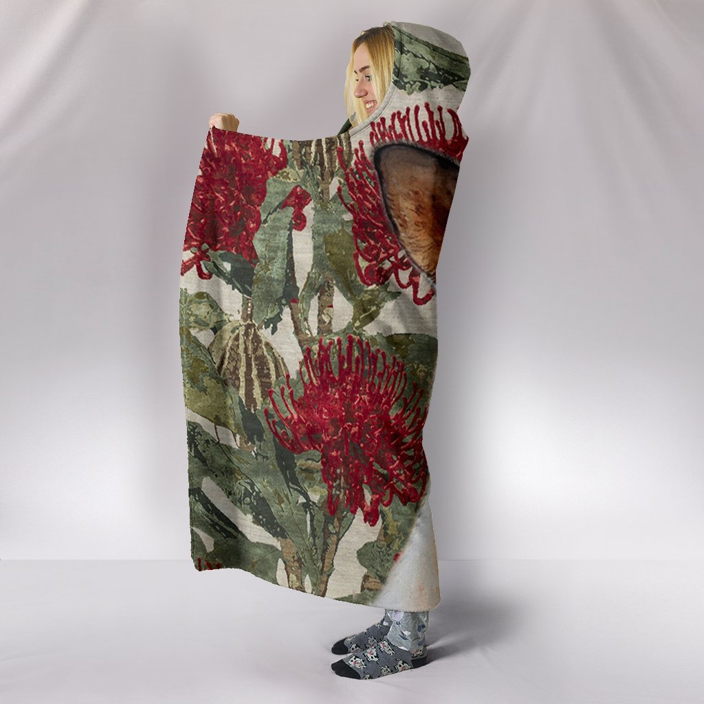 hooded-blanket-kangaroo-hooded-waratah-painting-blanket