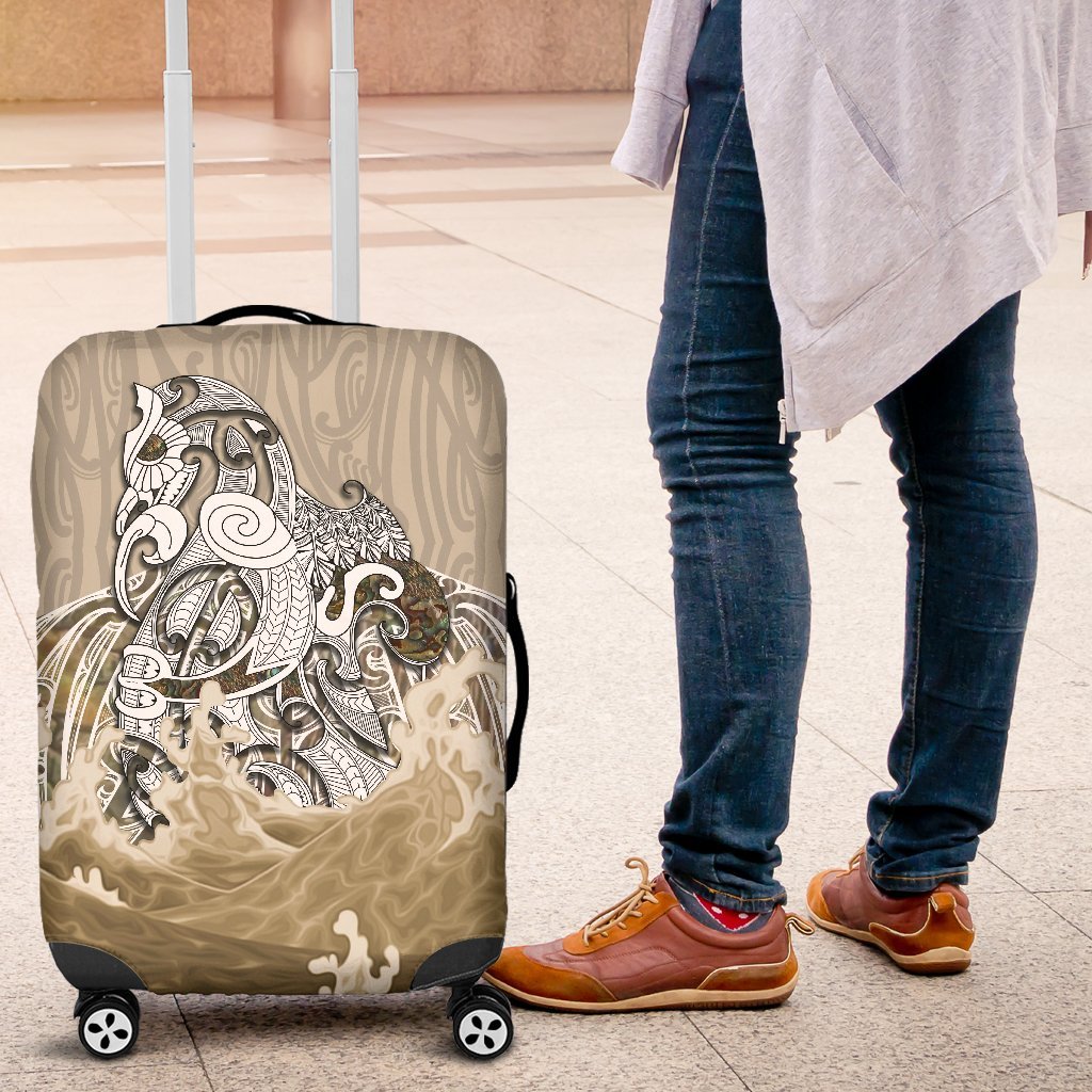 maori-manaia-the-blue-sea-luggage-covers-golden