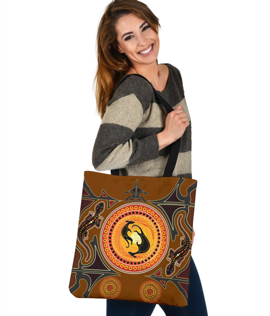 tote-bags-aboriginal-patterns-tote-bag-lizard-dot-painting