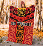 anzac-lest-we-forget-poppy-premium-blanket-new-zealand-maori-silver-fern-australia-aboriginal