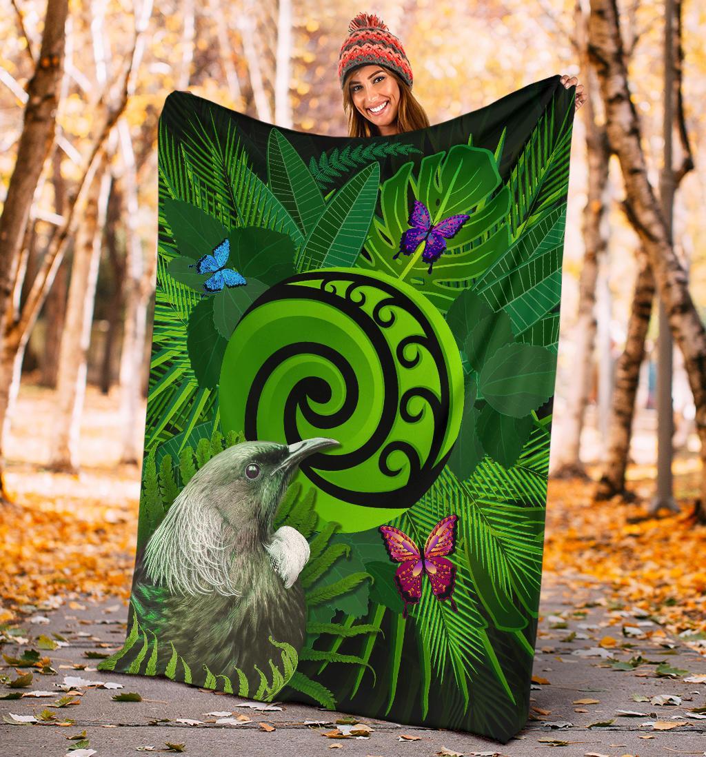 new-zealand-premium-blanket-koru-fern-mix-tui-bird-tropical-floral