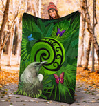 new-zealand-premium-blanket-koru-fern-mix-tui-bird-tropical-floral