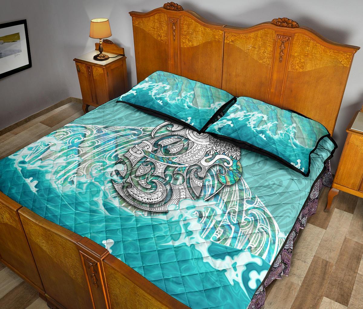 maori-manaia-the-blue-sea-quilt-bed-set-turquoise
