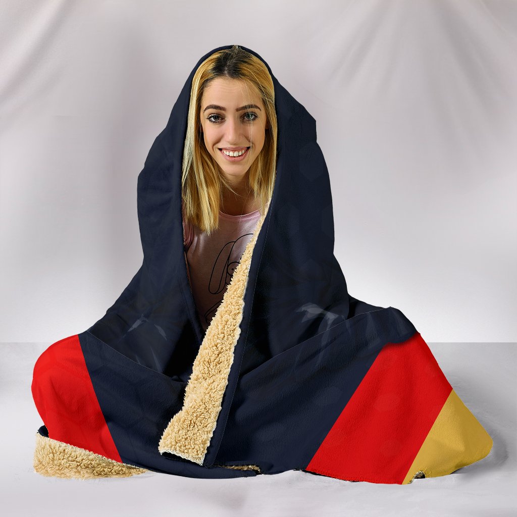 adelaide-hooded-blanket-original-crows