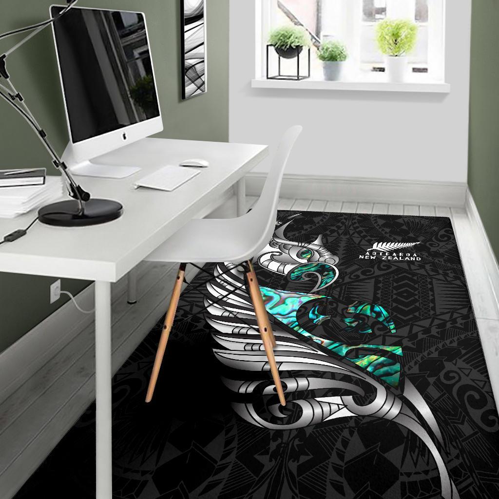 new-zealand-area-rug-manaia-paua-fern-wing-white