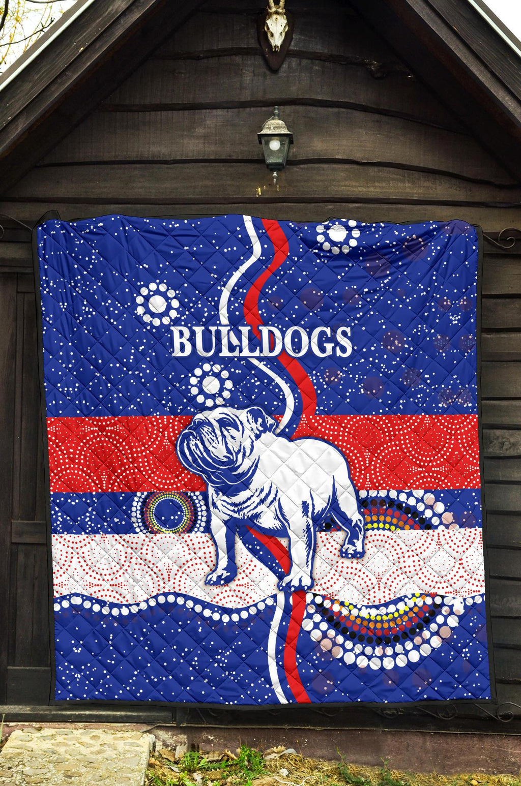 western-premium-quilt-bulldogs-unique-indigenous