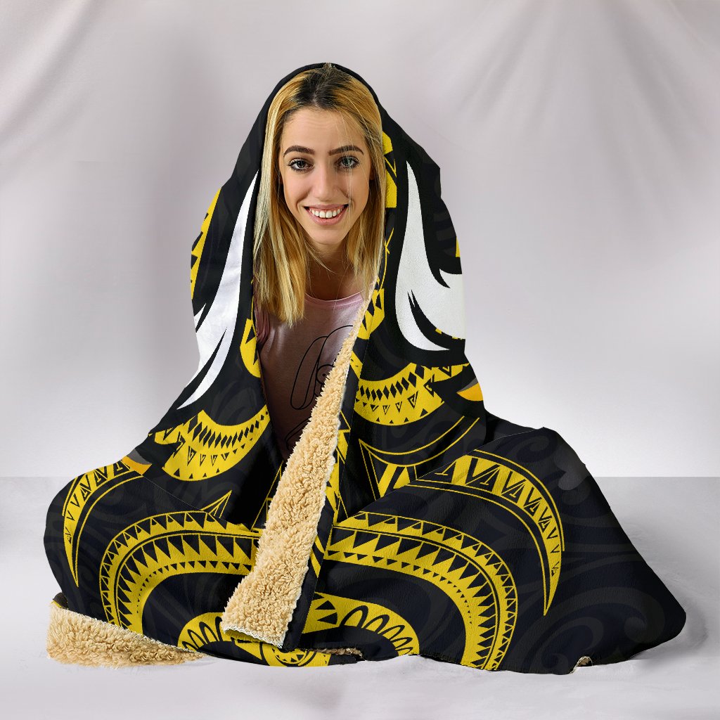 aotearoa-maori-hooded-blanket-taranaki-bulls