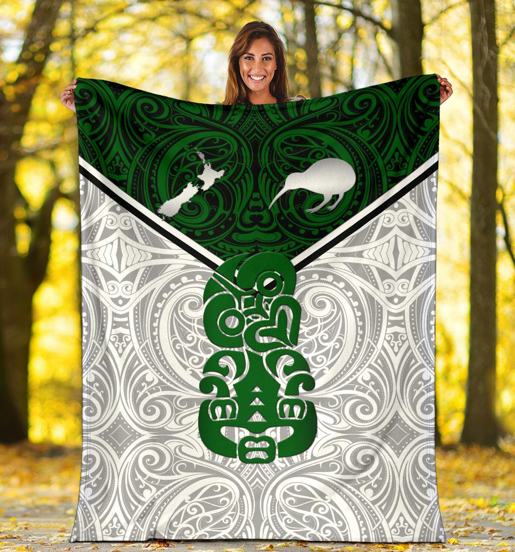 new-zealand-maori-rugby-premium-blanket-pride-version-white