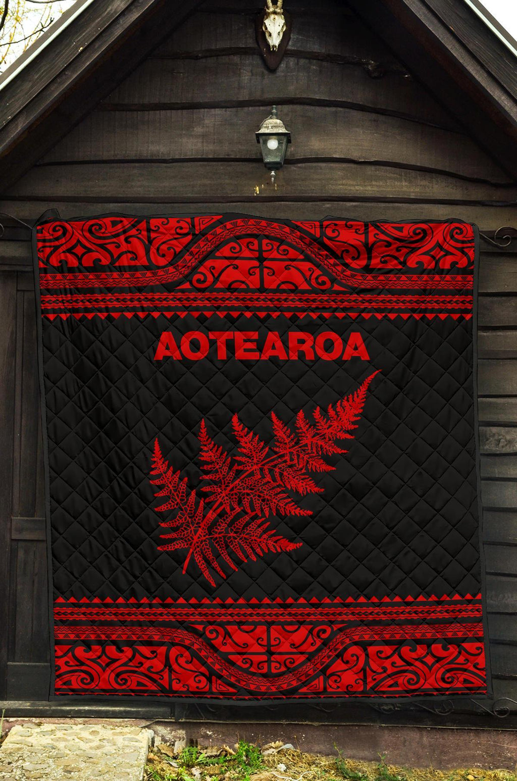 aotearoa-new-zealand-maori-premium-quilt-silver-fern-red