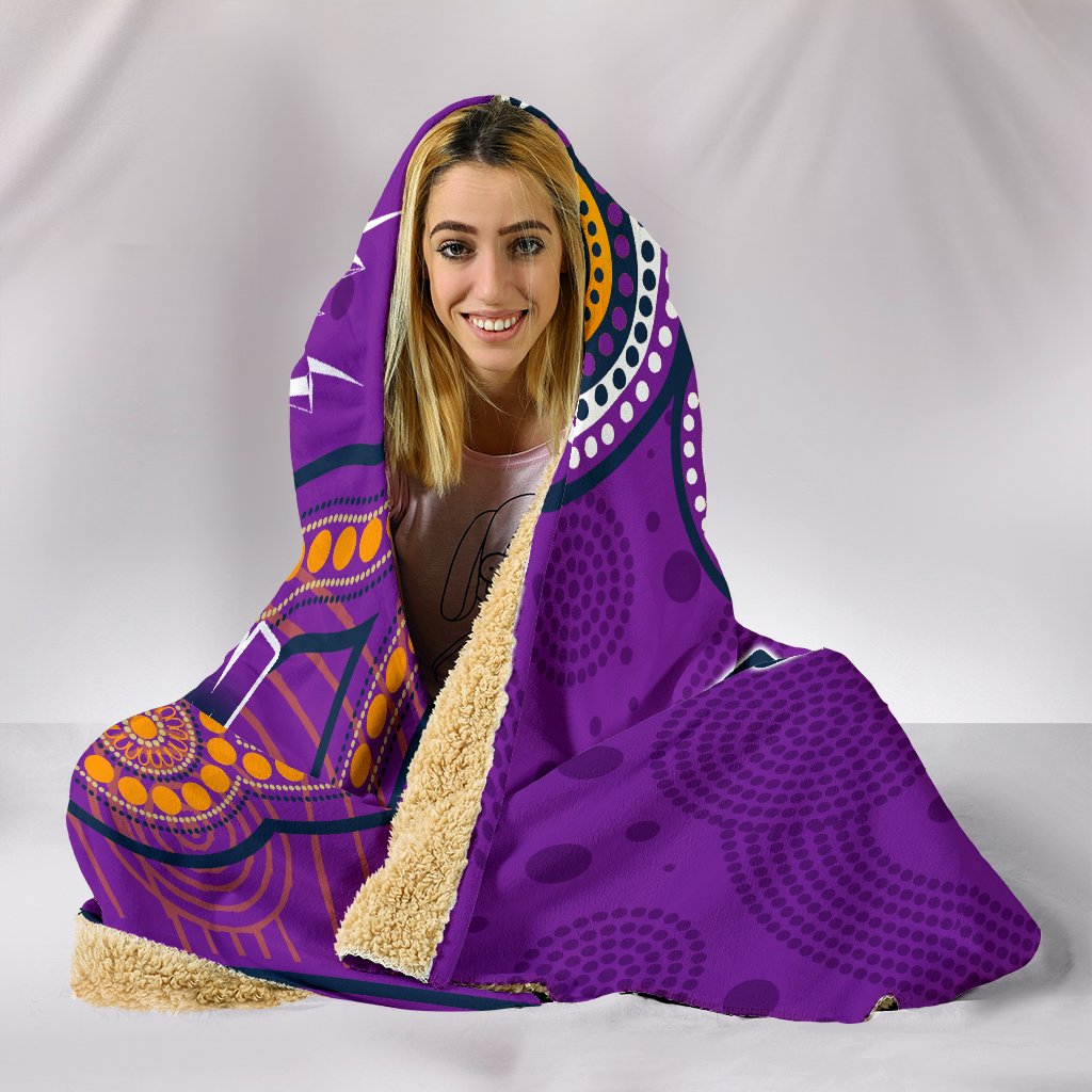 storm-hooded-blanket-melbourne-indigenous-thunder