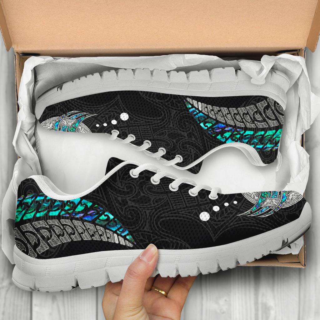 maori-new-zealand-sneakers-hei-tiki-sport-style