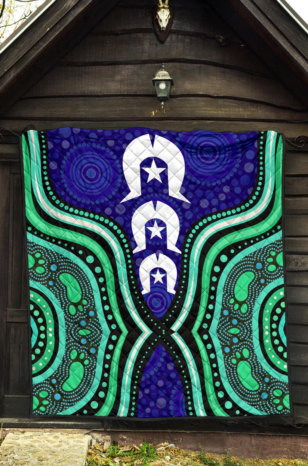 torres-strait-premium-quilt-torres-strait-symbol-and-aboriginal-patterns