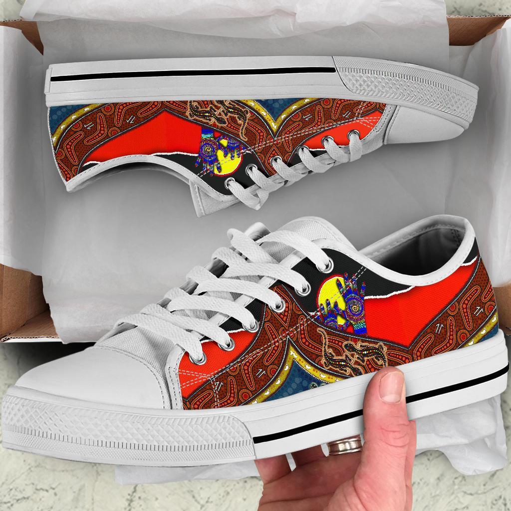low-top-shoe-australians-together