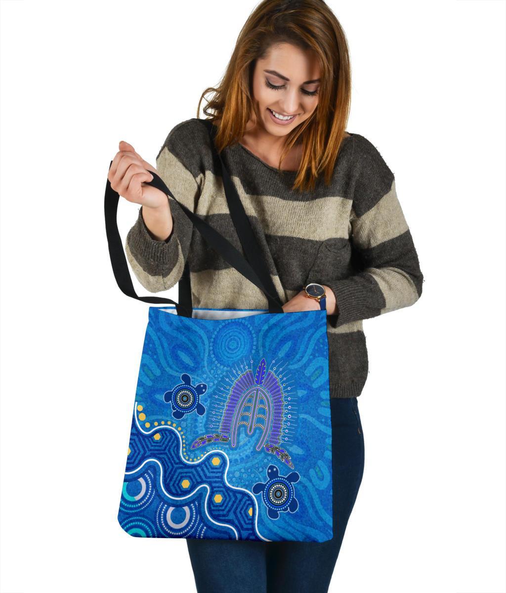 torres-strait-tote-bags-dhari-and-turtle