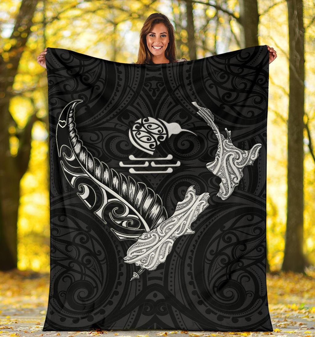 new-zealand-heart-premium-blanket-map-kiwi-mix-silver-fern-white