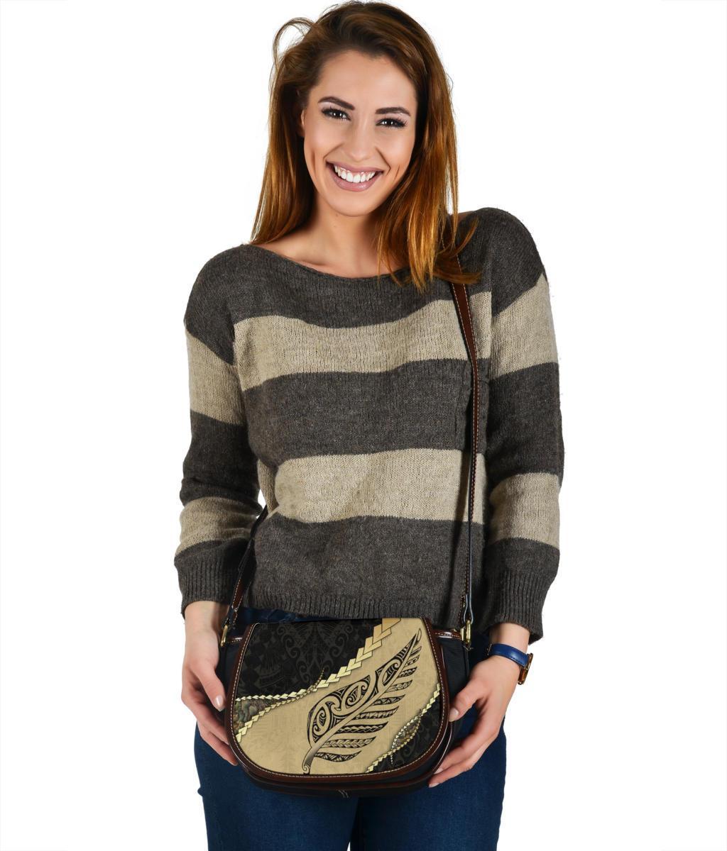 paua-shell-maori-silver-fern-saddle-bag