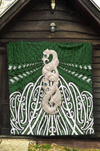 maori-moko-tattoo-premium-quilt-manaia-pounamu