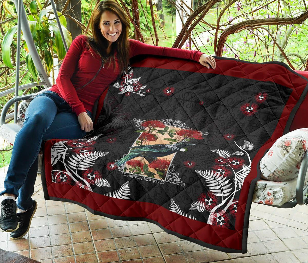 tui-and-pohutukawa-new-version-quilt
