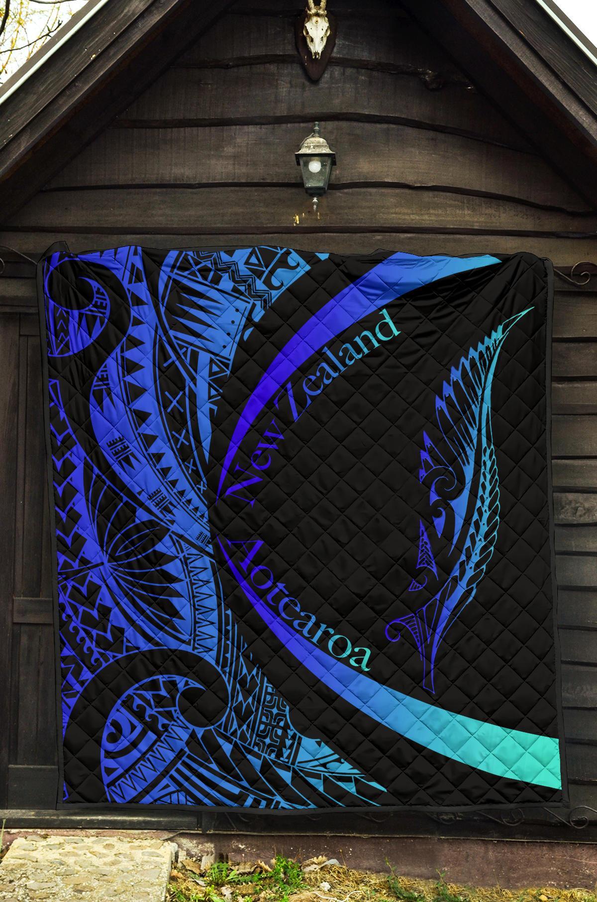 new-zealand-silver-fern-premium-quilt-maori-tattoo-circle-style-blue