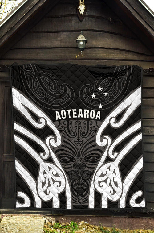 aotearoa-premium-quilt-maori-moko-black-white