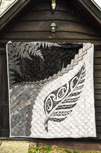 paua-shell-maori-silver-fern-quilt-white