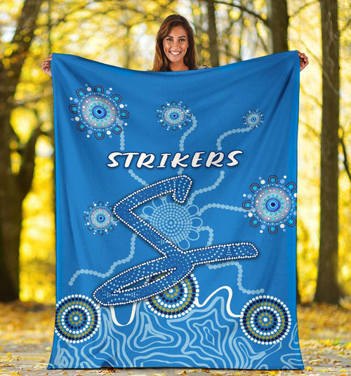 strikers-premium-blanket-indigenous-blue
