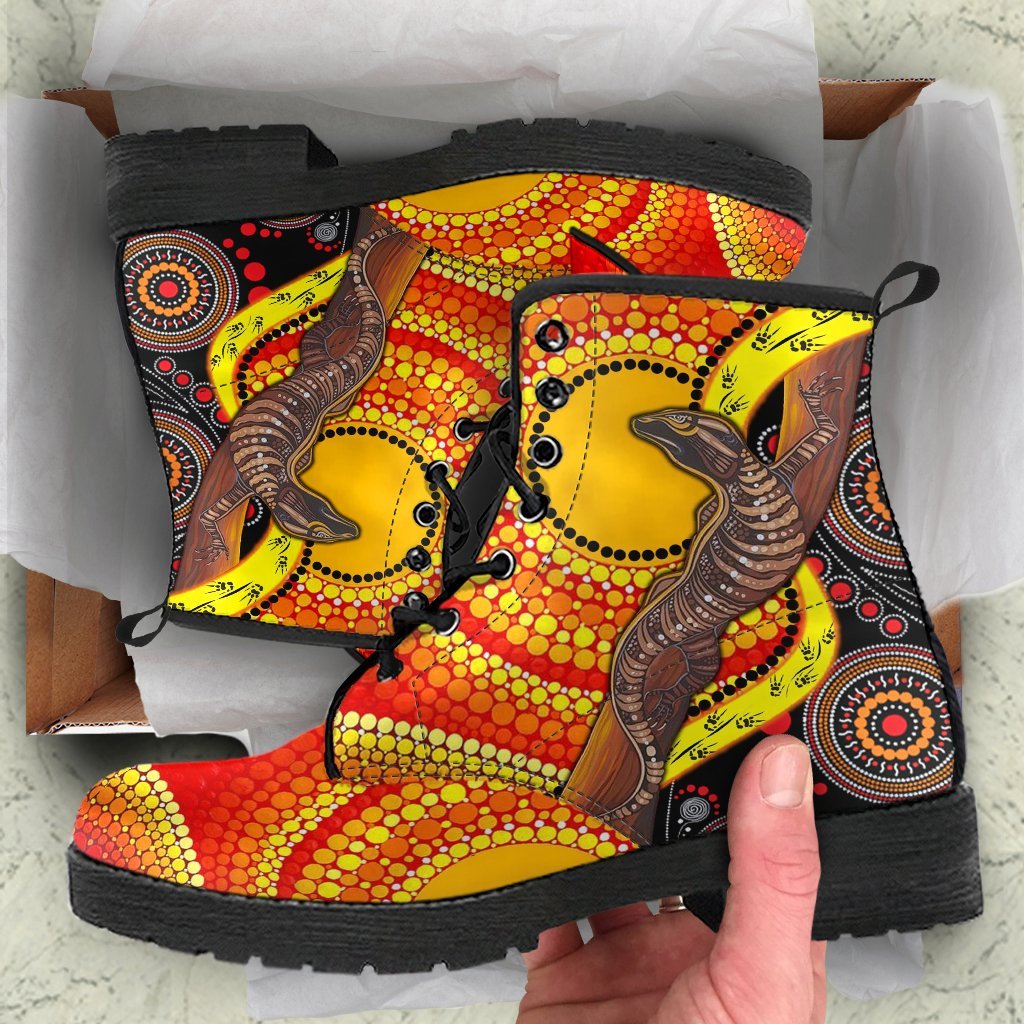 leather-boots-australian-aboriginal-dot-painting-sun-and-lizard