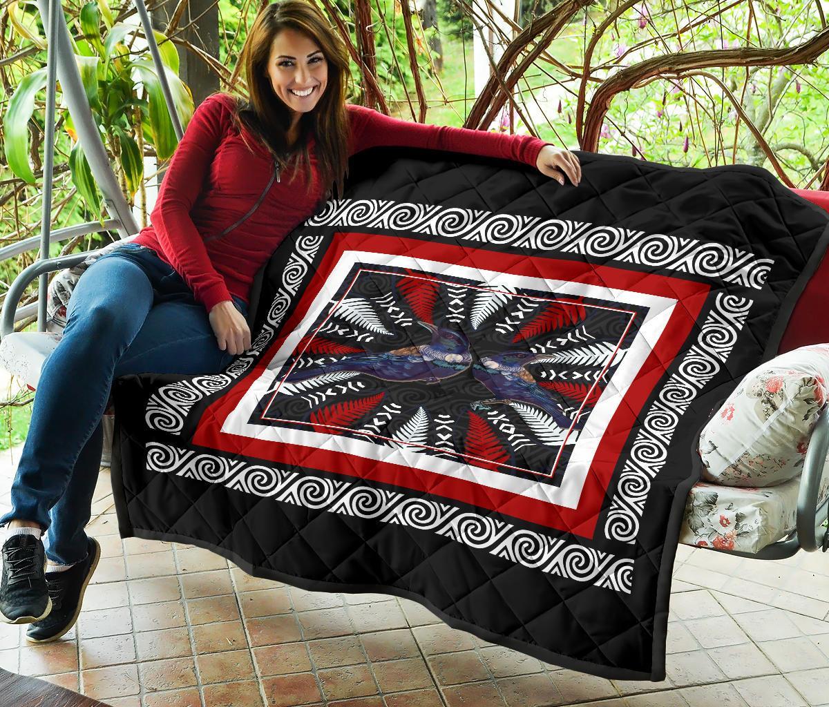 tui-silver-fern-art-2-quilt