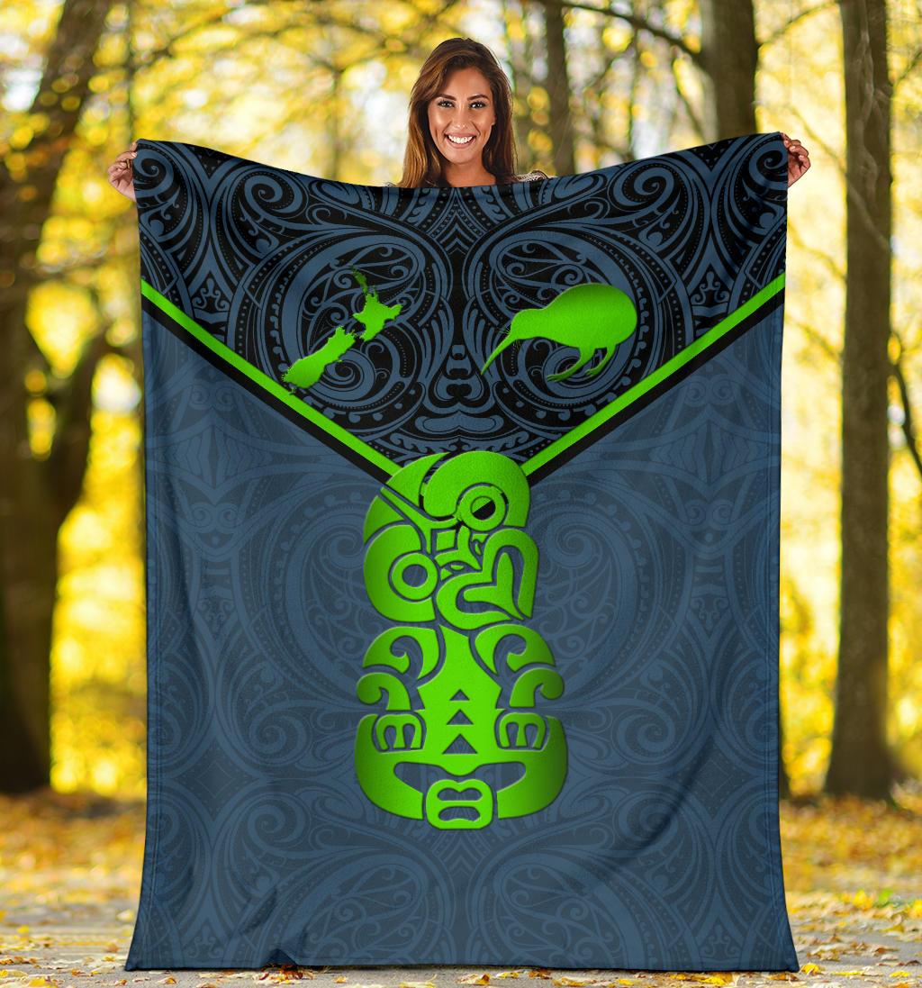 new-zealand-maori-rugby-premium-blanket-pride-version-navy