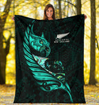 new-zealand-premium-blanket-manaia-paua-fern-wing-turquoise