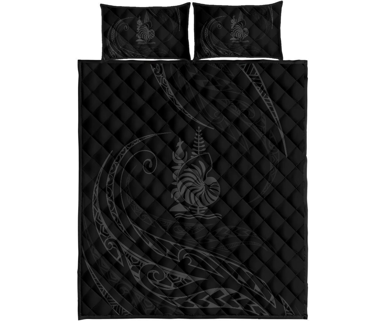 coledonia-islands-quilt-bed-set-gray-frida-style