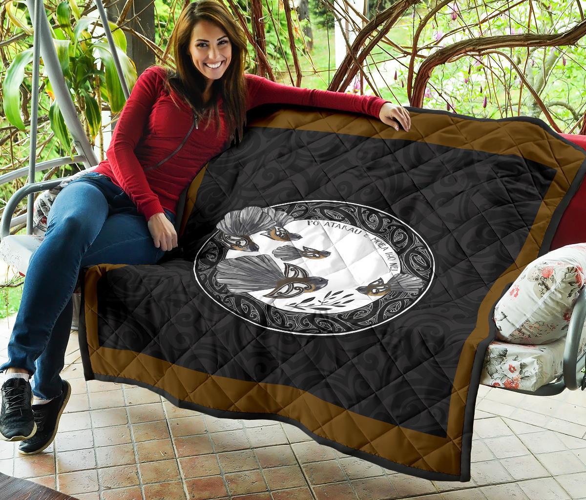 fantail-bird-new-zealand-quilt