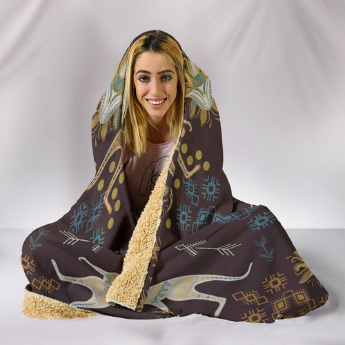 aboriginal-hooded-blanket-kangaroo-patterns-arrow