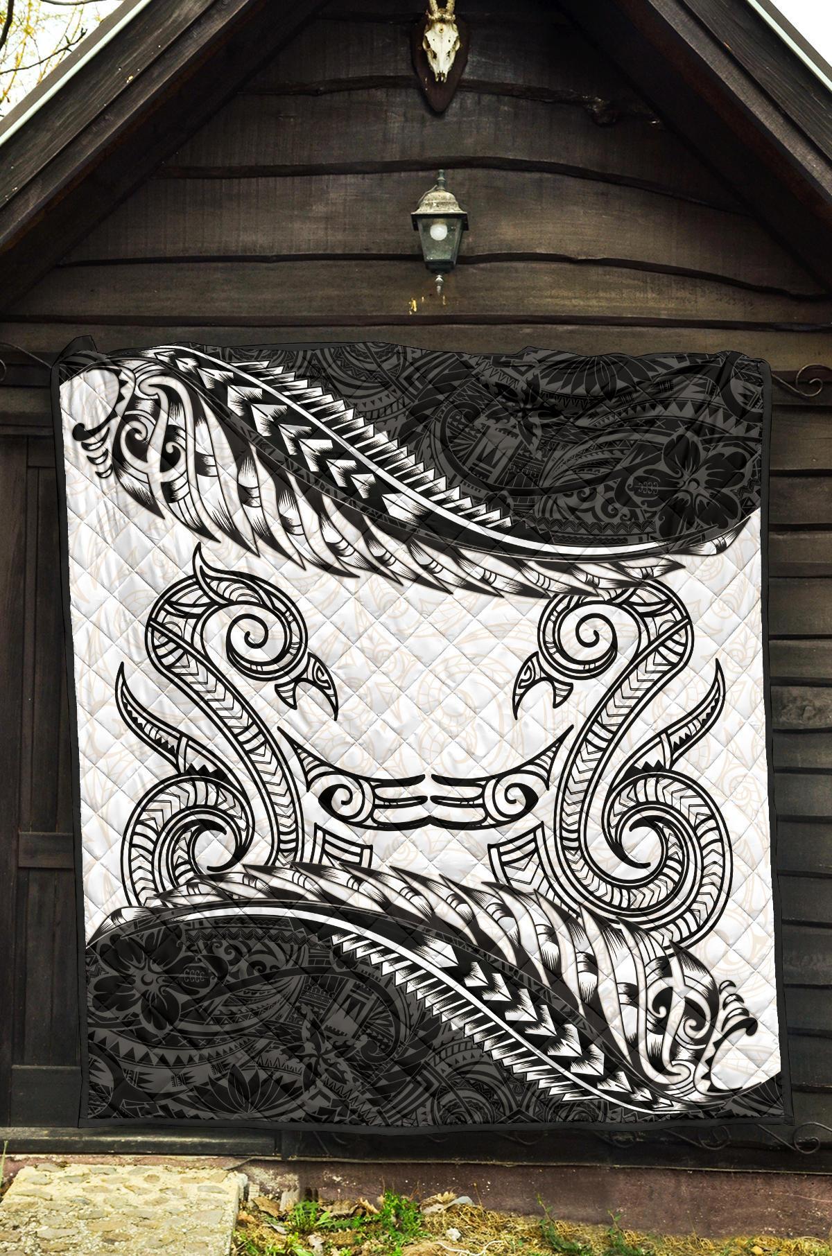 aotearoa-premium-quilt-maori-manaia-with-silver-fern