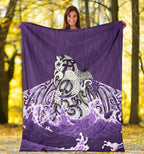 maori-manaia-the-blue-sea-premium-blanket-purple