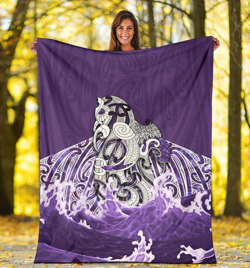 maori-manaia-the-blue-sea-premium-blanket-purple