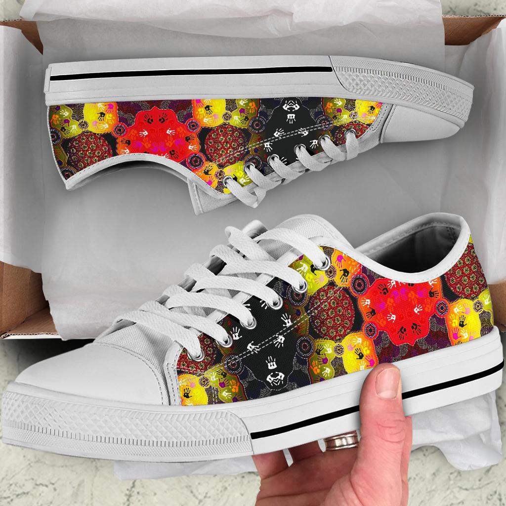 aboriginal-low-top-shoes-indigenous-circle-dot-painting-hand-art