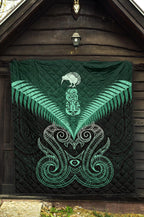 maori-manaia-new-zealand-premium-quilt-turquoise