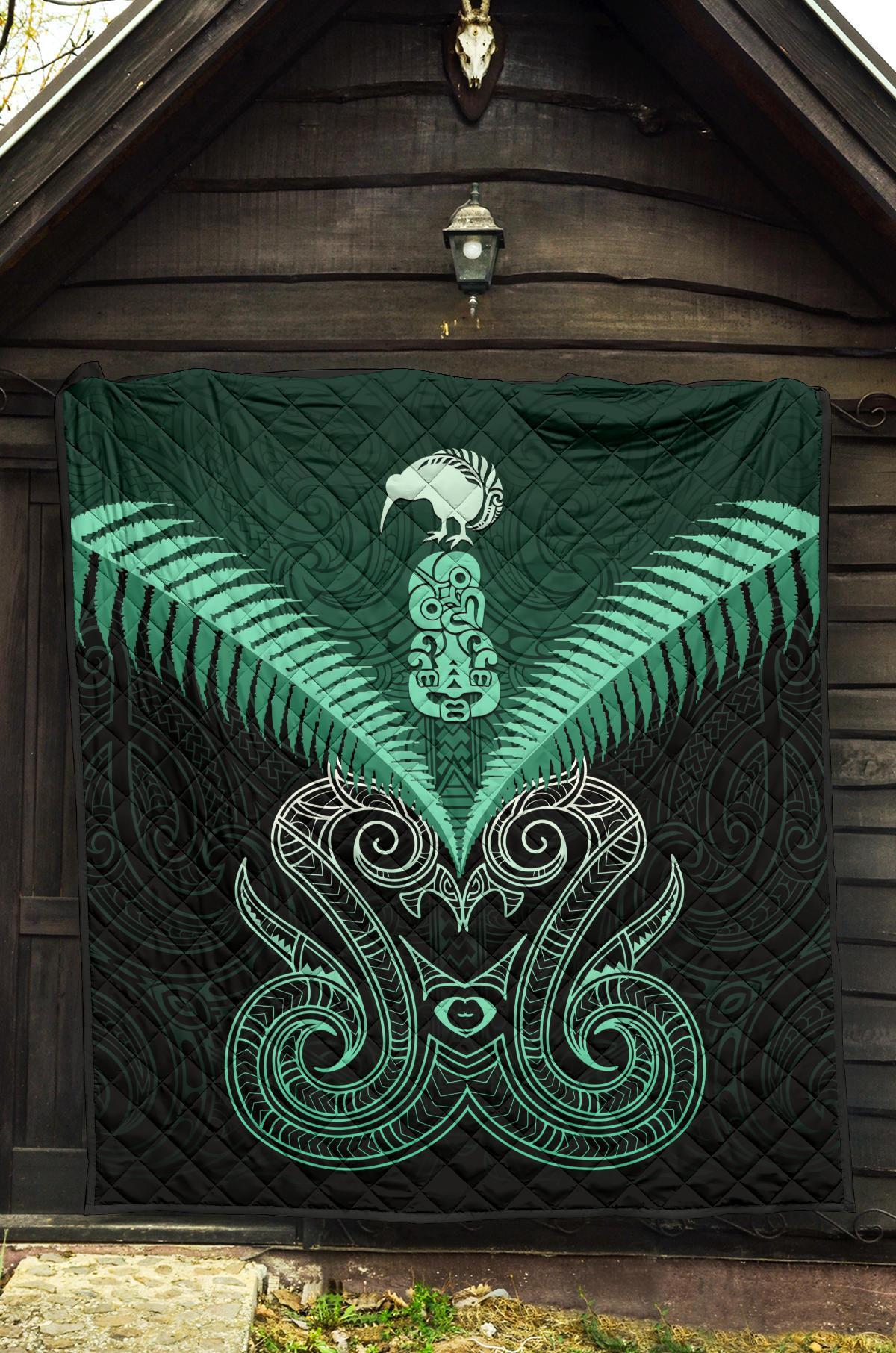 maori-manaia-new-zealand-premium-quilt-turquoise