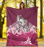 maori-manaia-the-blue-sea-premium-blanket-pink