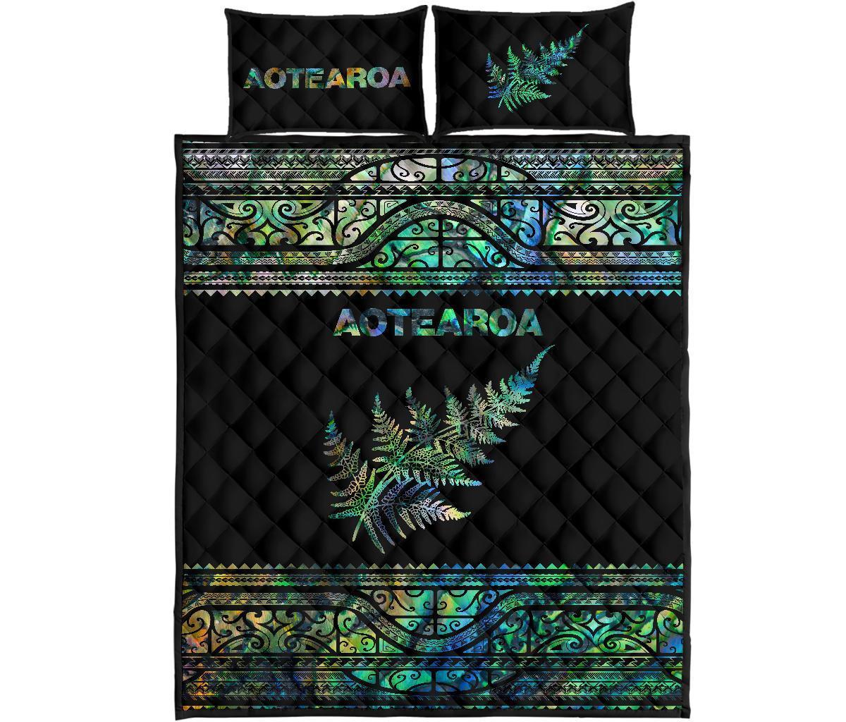 aotearoa-maori-silver-fern-quilt-bed-set-paua-shell