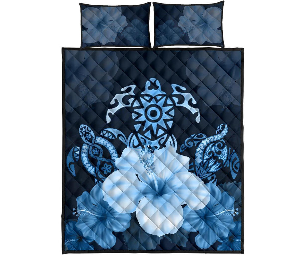 turtle-and-hibiscus-quilt-bed-set