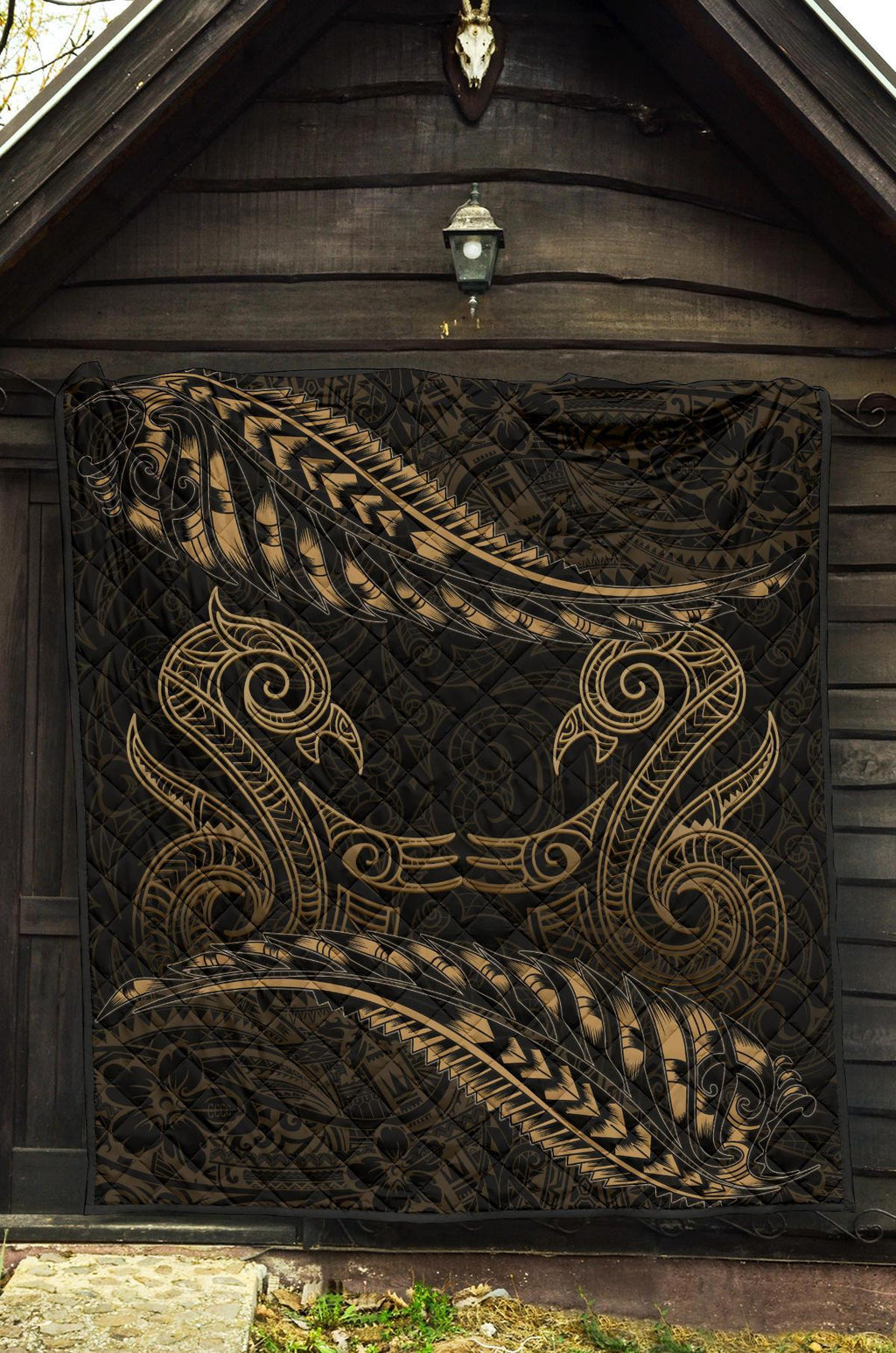 aotearoa-premium-quilt-gold-maori-manaia-with-silver-fern