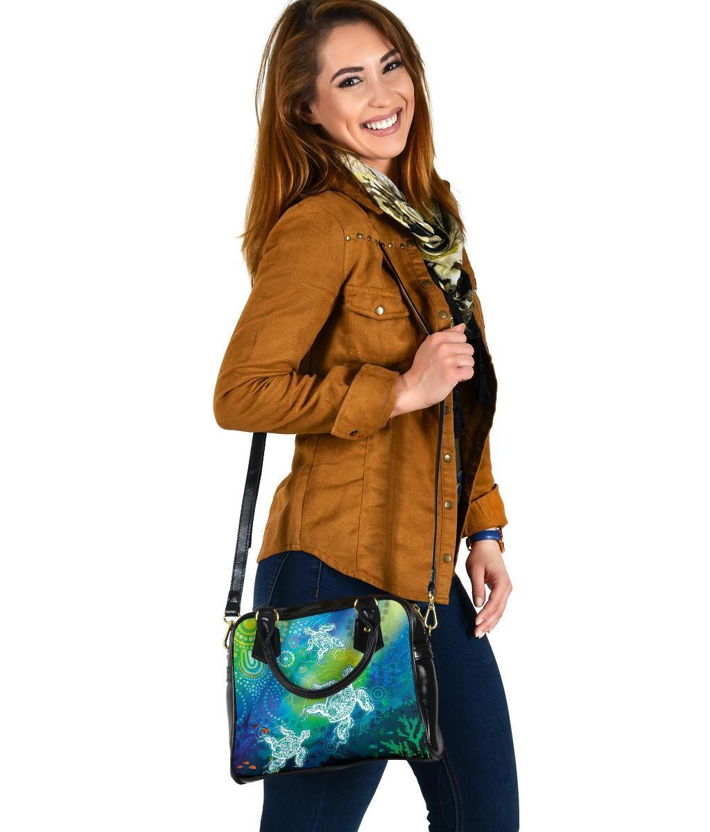 Aboriginal Shoulder Handbags - Indigenous Turtle Ocean Dot Painting Art - Vibe Hoodie