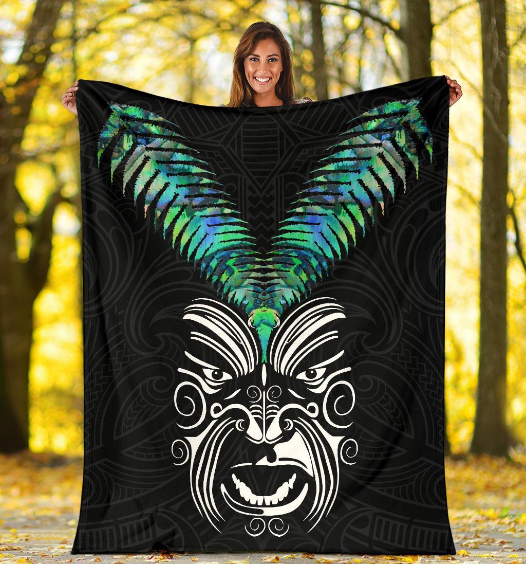 new-zealand-maori-moko-premium-blanket-paua-shell